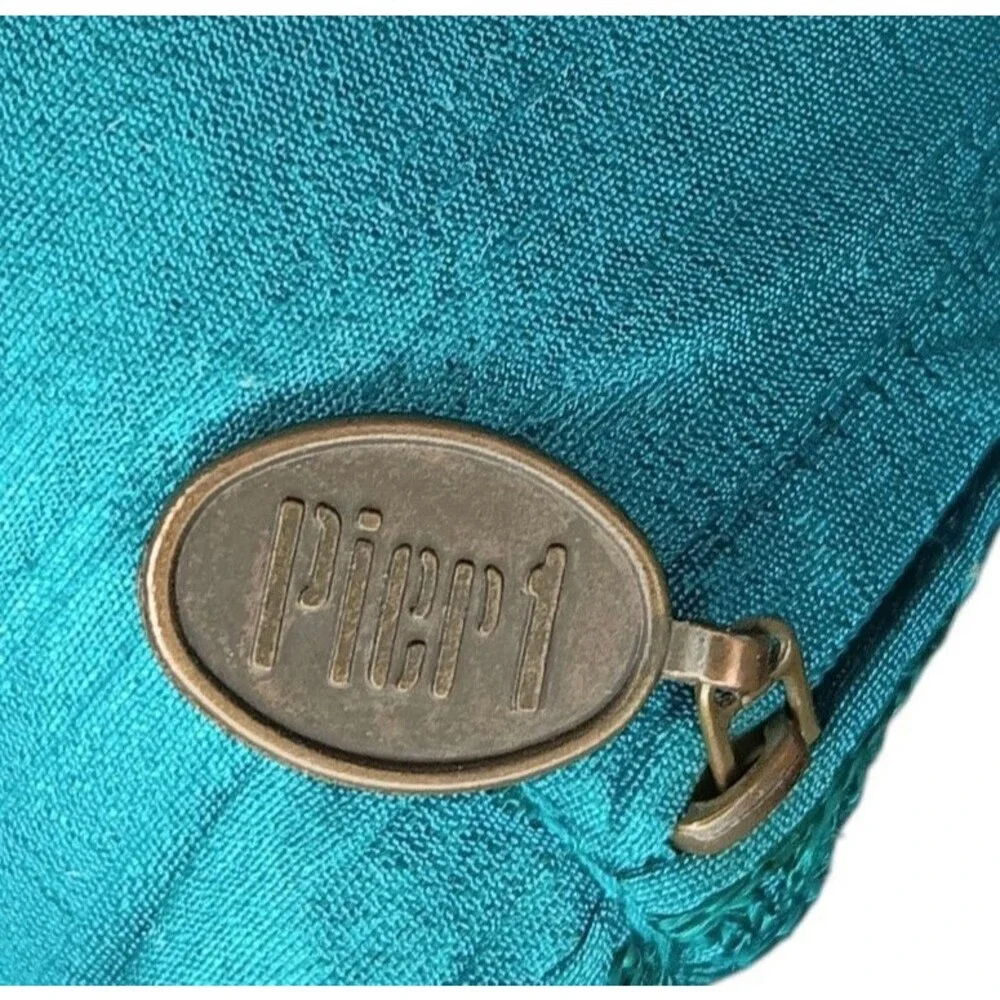 Set Of 2 Pier 1 Teal Throw Pillows With Textured Medallion Bohemian Design 18x18